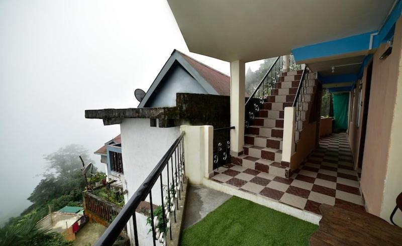 Himalayan Inn Homestay Дарджилинг Экстерьер фото